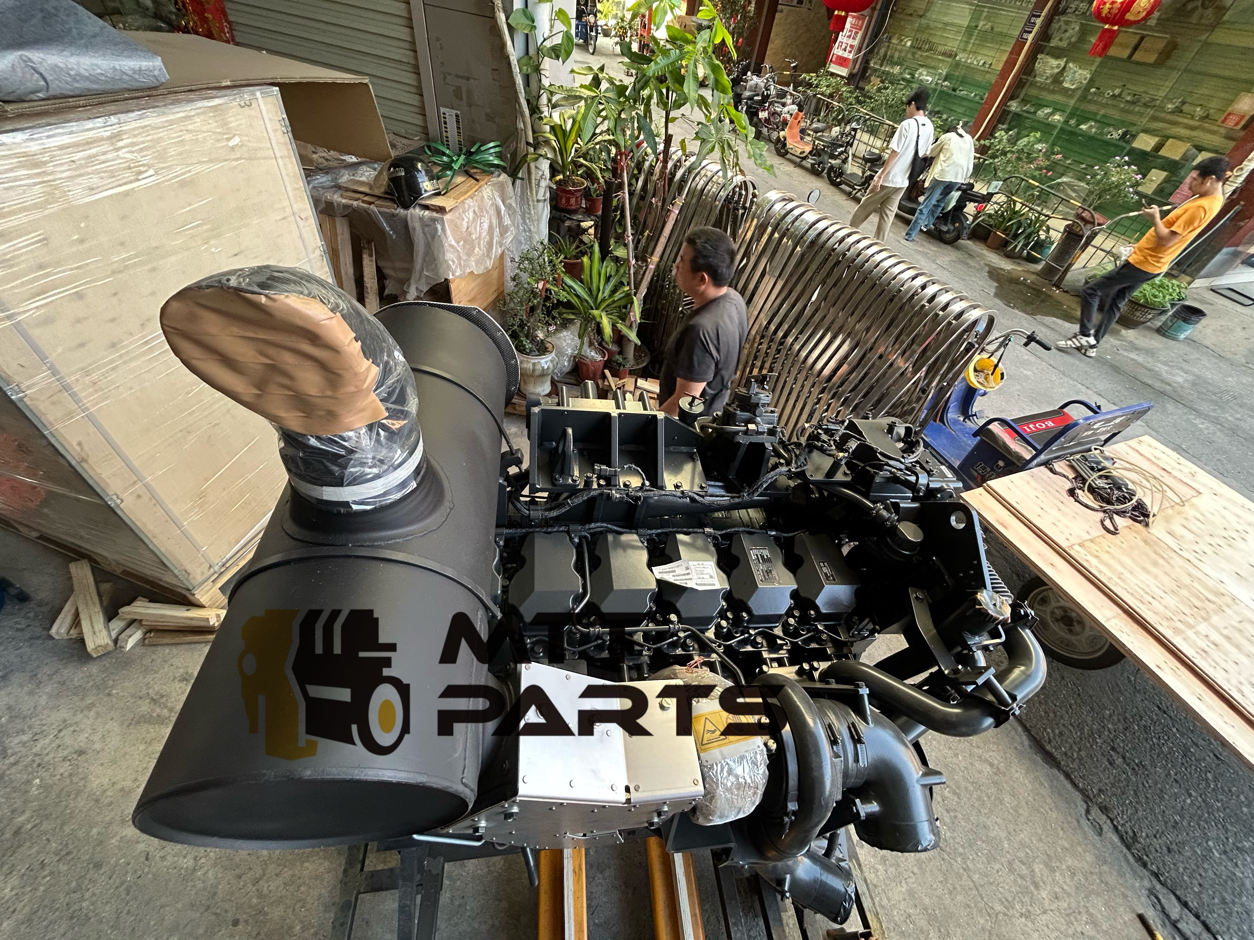 Genuine SAA6D140E-5 Diesel Engine for Komatsu PC650-8 PC600-8 Excavator 600-4621-203